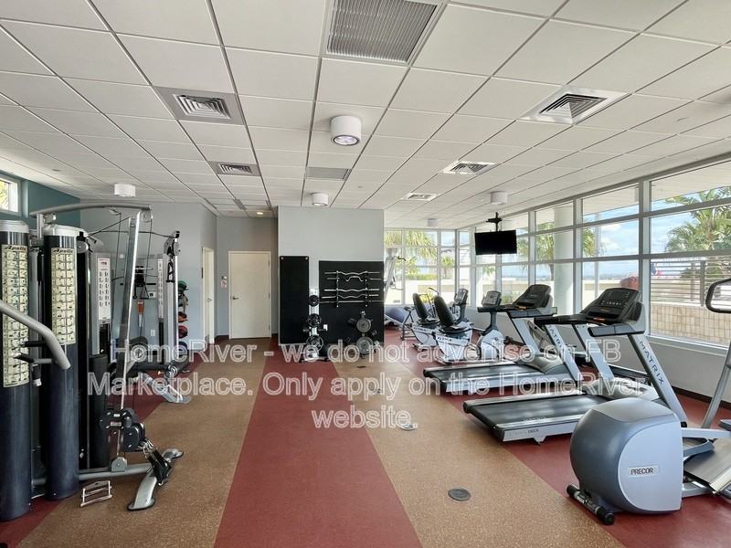 1120 E Kennedy Blvd #314 - Photo 4 of 25