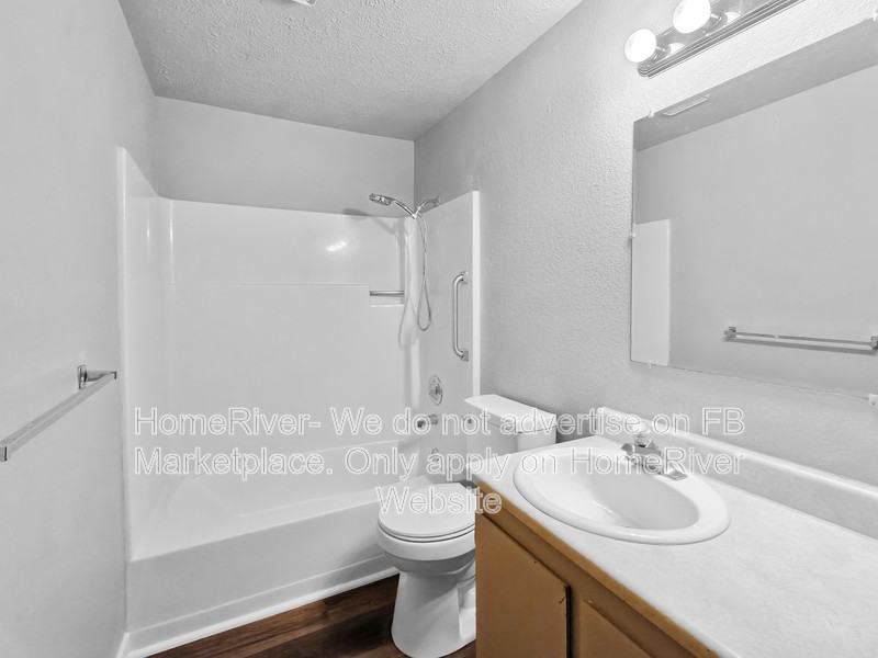 39 E Mayfair Ct #2 - Photo 7 of 18