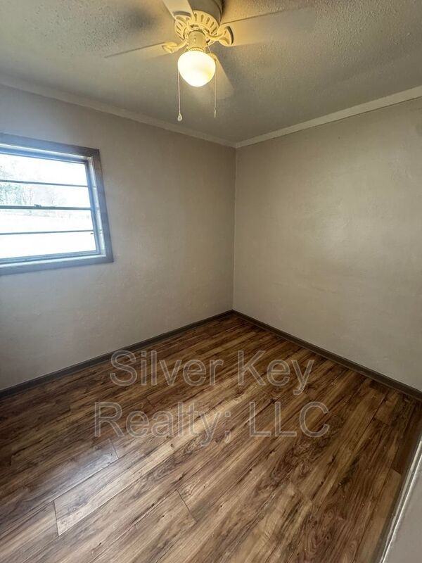 1432 Niles Ferry Rd #1 - Photo 7 of 9