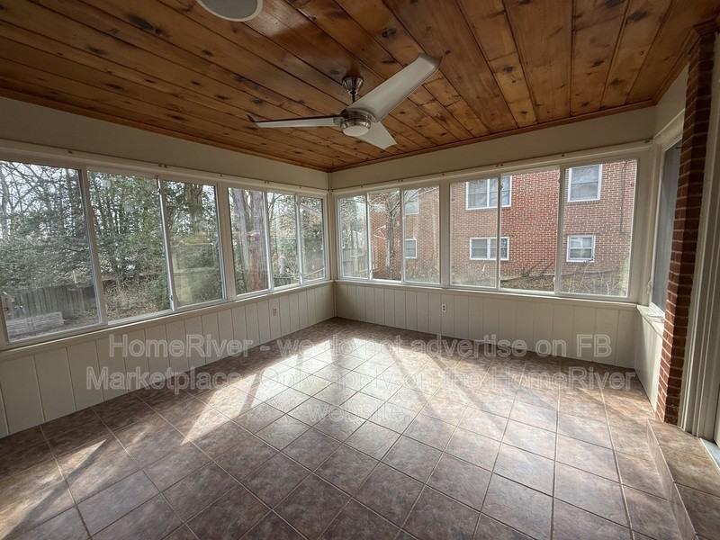 6909 Andover Dr - Photo 3 of 18