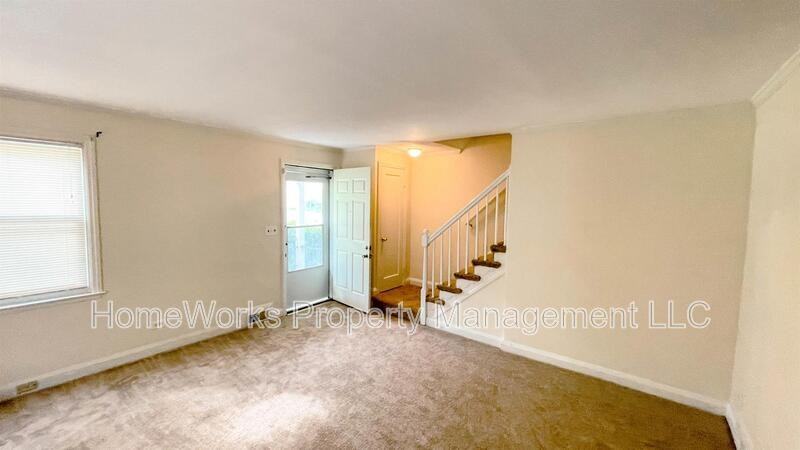 4012 Clarks Ln #4012CLA - Photo 5 of 30