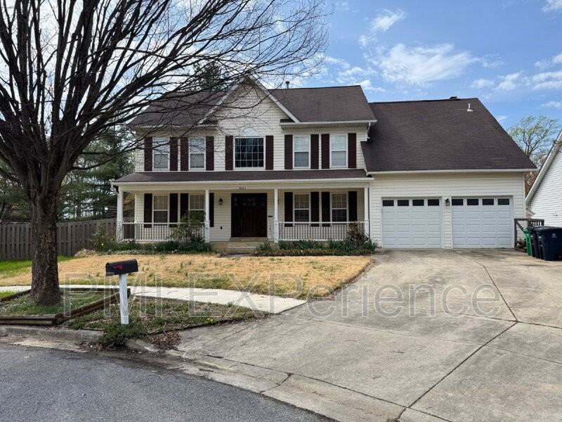 9203 Sandy Creek Rd - Photo 2 of 43