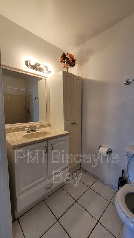 415 Nw 210th St #204-8 - Photo 7 of 15