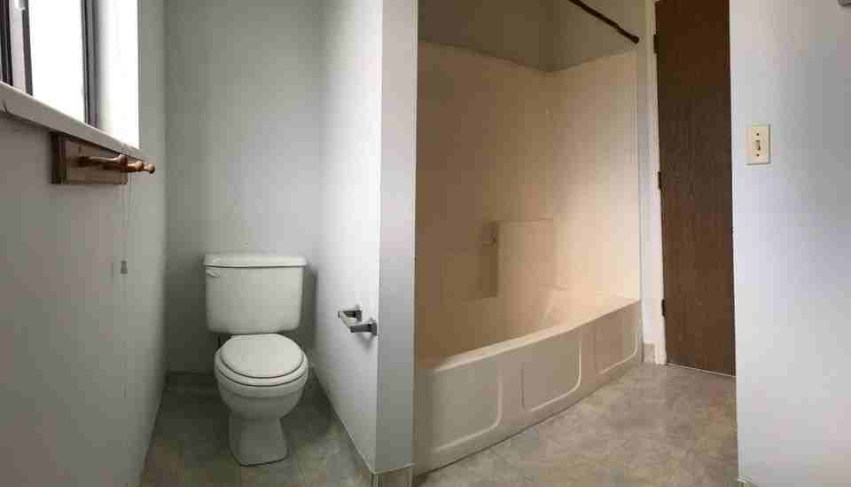 240 Bridger Dr #D - Photo 2 of 10