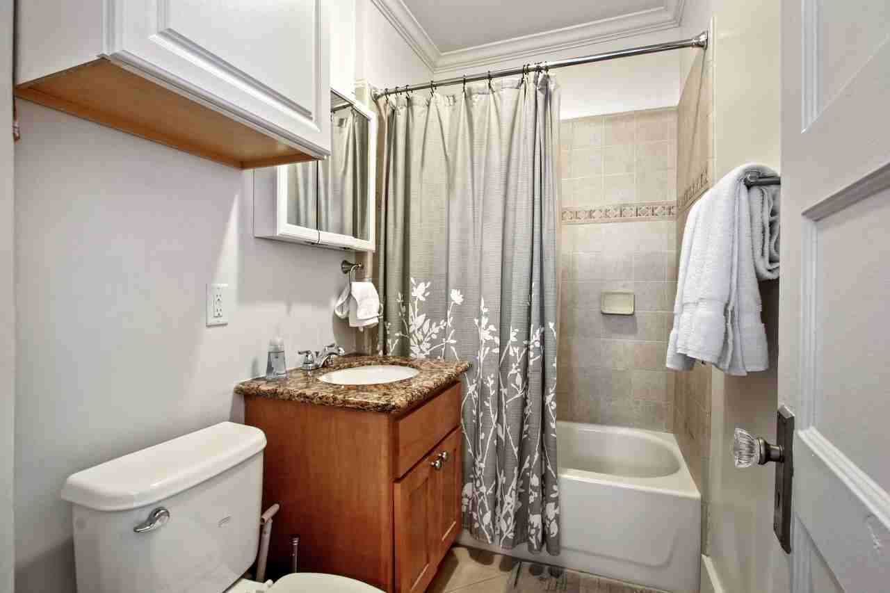 4002 E Colorado St #4002 - Photo 4 of 9