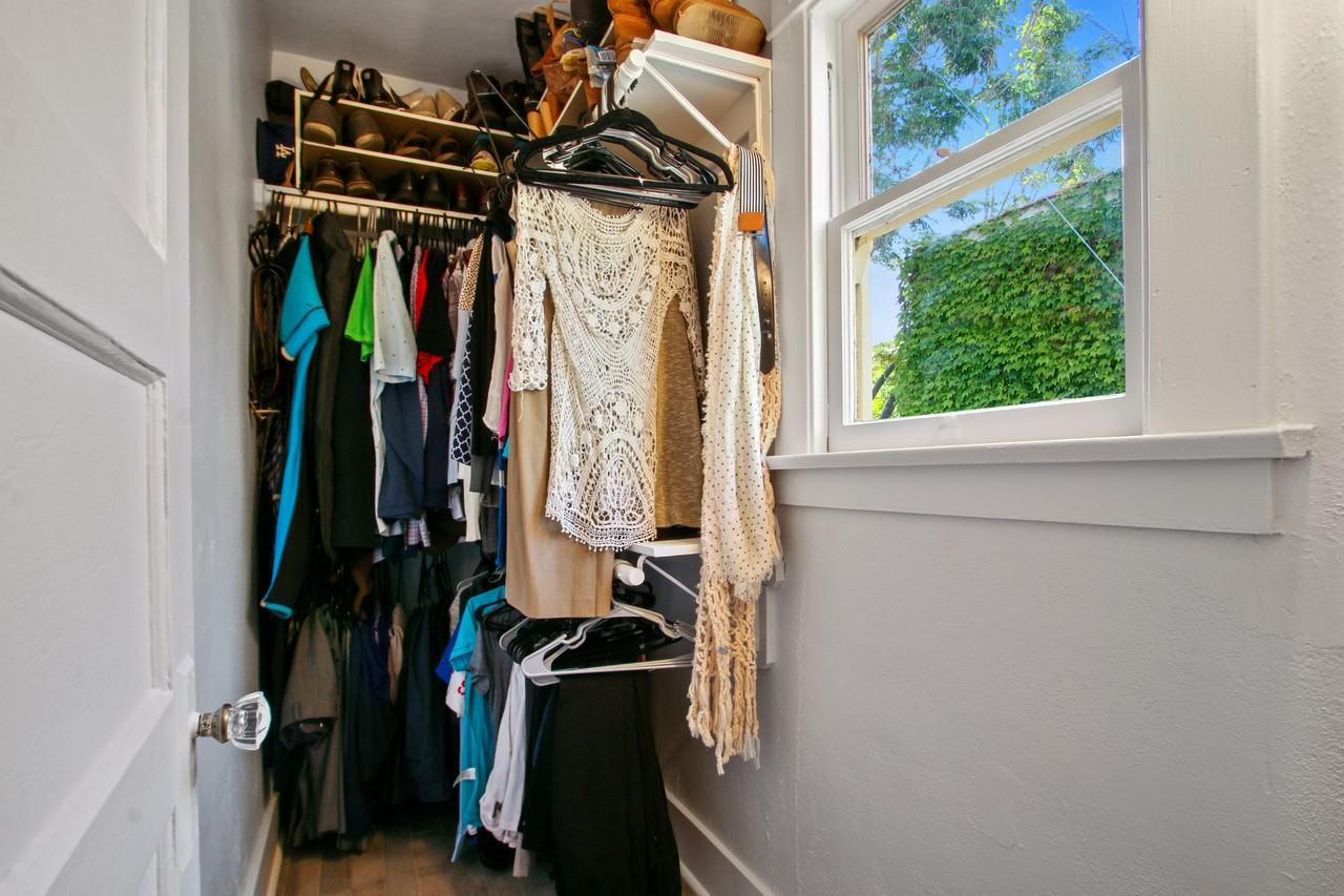 4002 E Colorado St #4002 - Photo 5 of 9