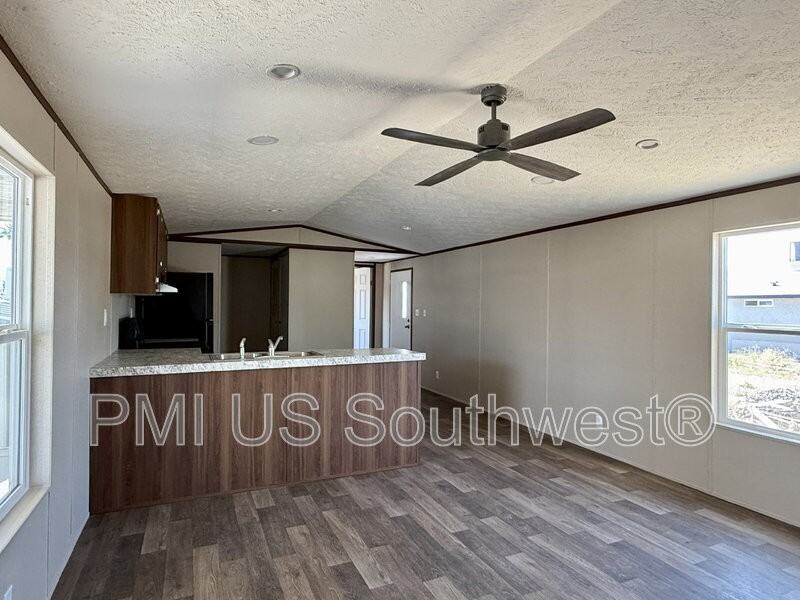 1866 El Dorado Dr - Photo 4 of 29