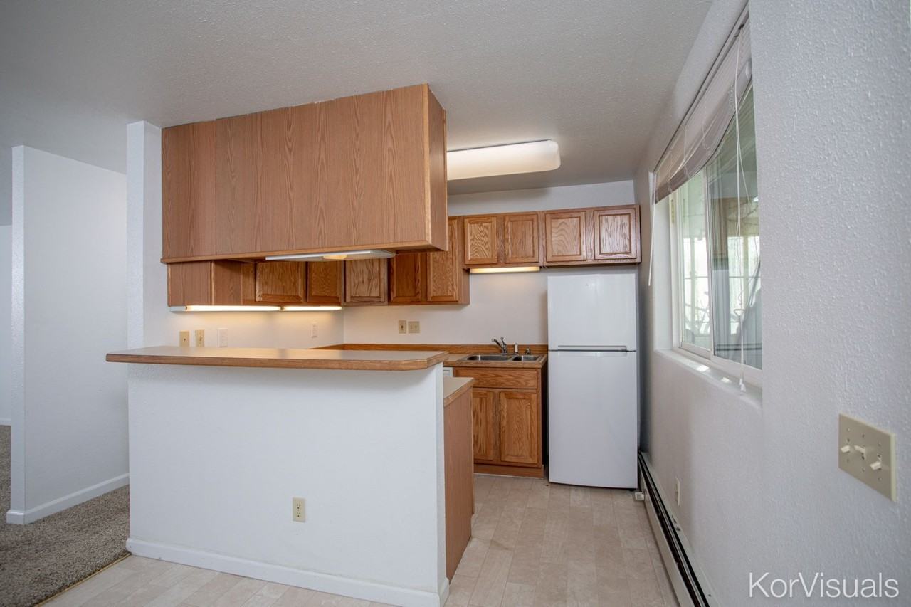 4004 E Steven Dr #1 - Photo 3 of 13