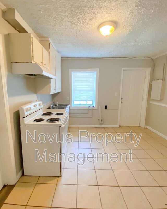 6501 Elsie St #3 - Photo 4 of 9