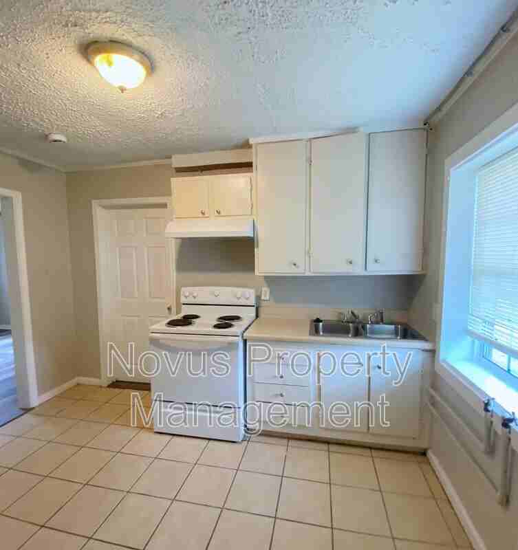 6501 Elsie St #3 - Photo 5 of 9