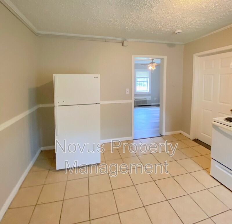 6501 Elsie St #3 - Photo 6 of 9