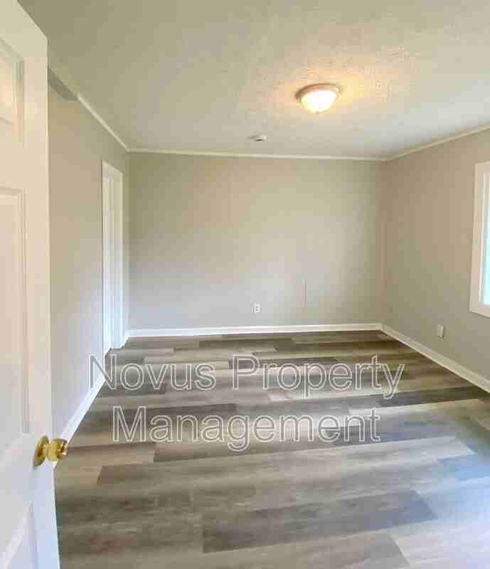 6501 Elsie St #3 - Photo 7 of 9