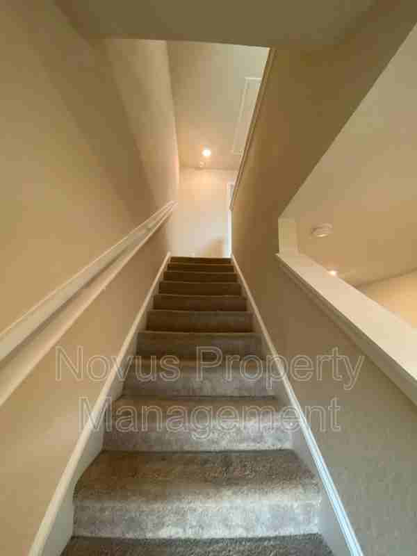 347 Augusta Woods Dr - Photo 5 of 16