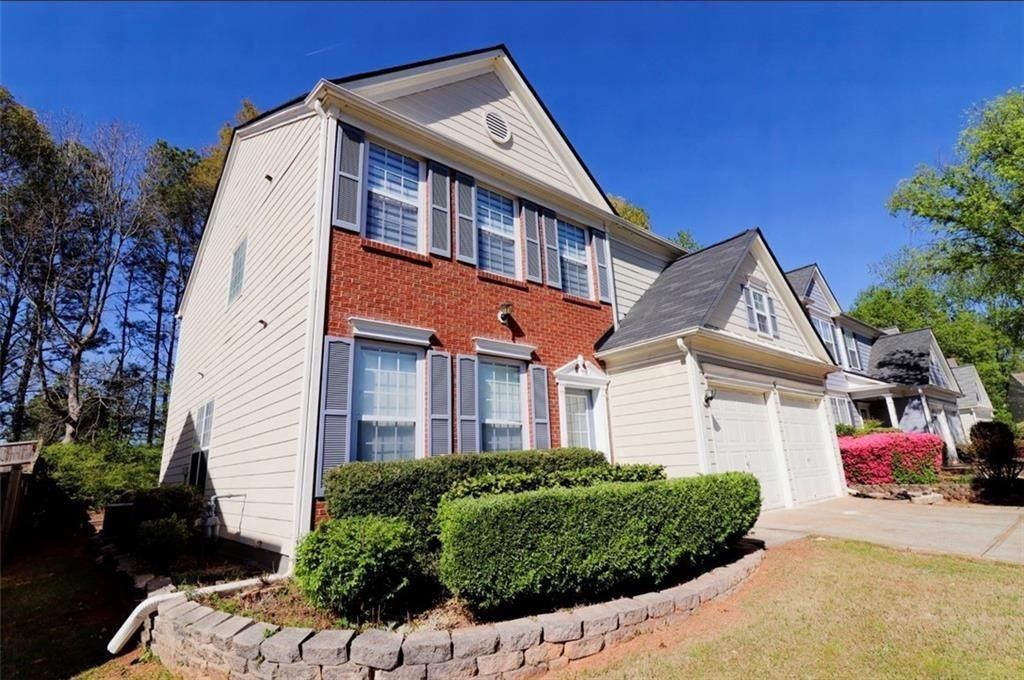2815 Priestcliff Dr Se - Photo 3 of 46