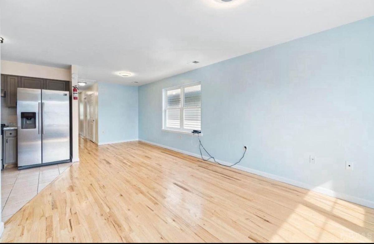 309 Court St ##2 - Photo 2 of 13