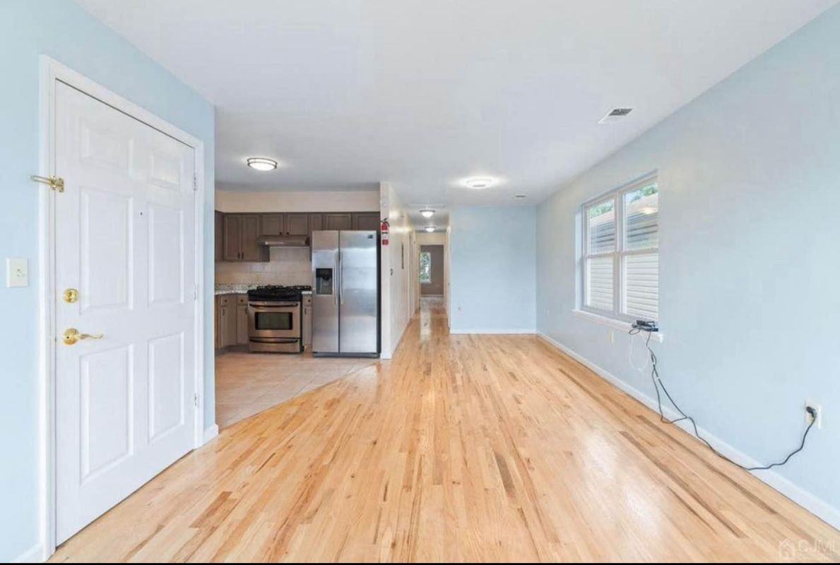 309 Court St ##2 - Photo 3 of 13