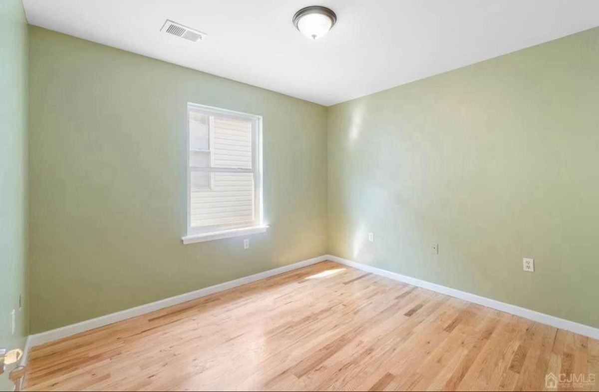 309 Court St ##2 - Photo 6 of 13