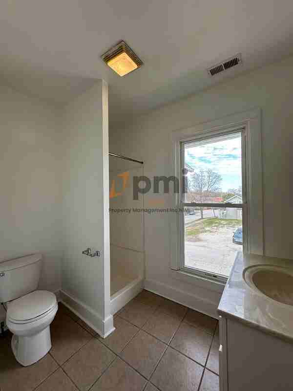 156 W Main St #B - Photo 6 of 13