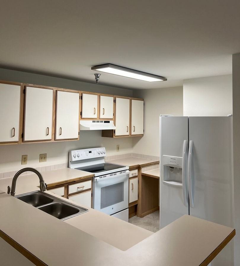 975 Aberdeen Ave Ne - Photo 6 of 18