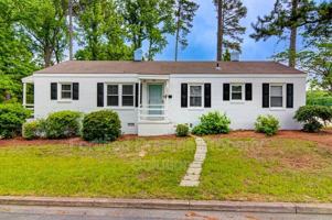 featured image of 1604 W Lake Dr #B