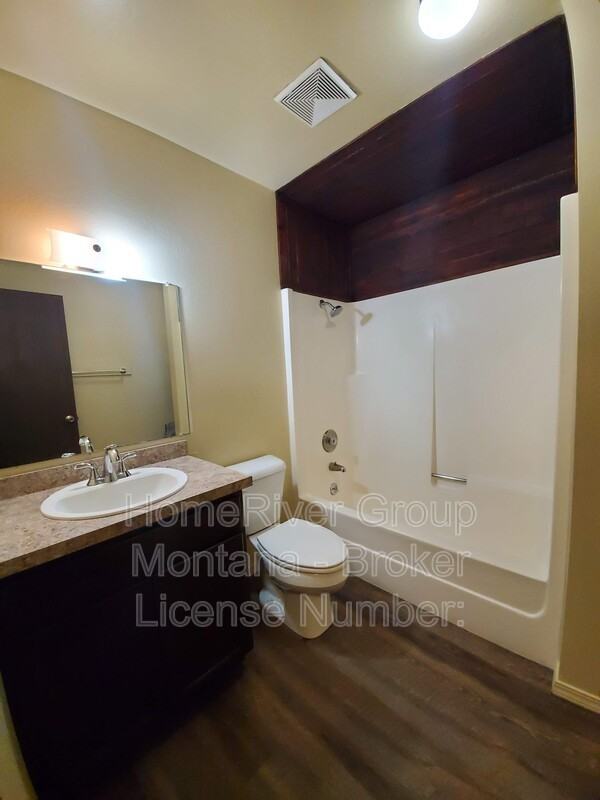 909 Pattee Creek Dr #C - Photo 6 of 9