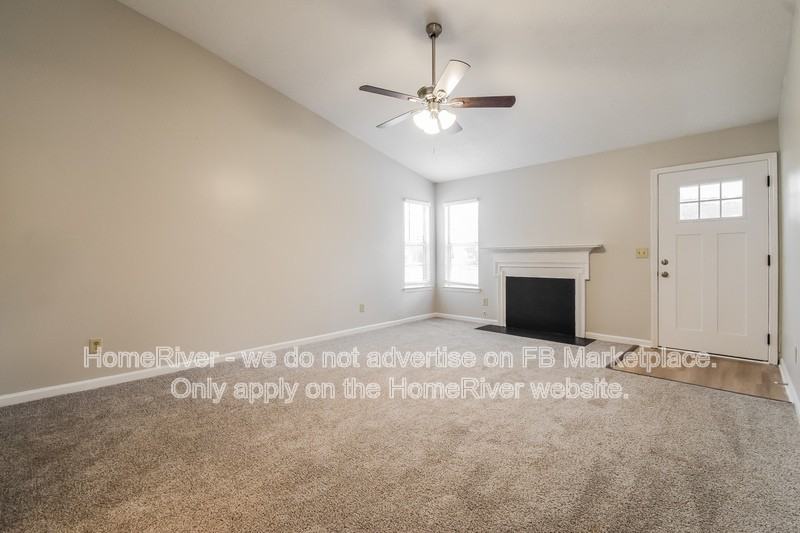 4254 Catalpa Park - Photo 3 of 17