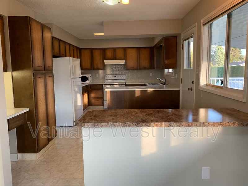 2009A Polo Rd - Photo 3 of 28