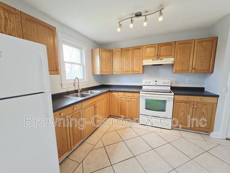 1207 Sunnymeade Dr - Photo 3 of 12