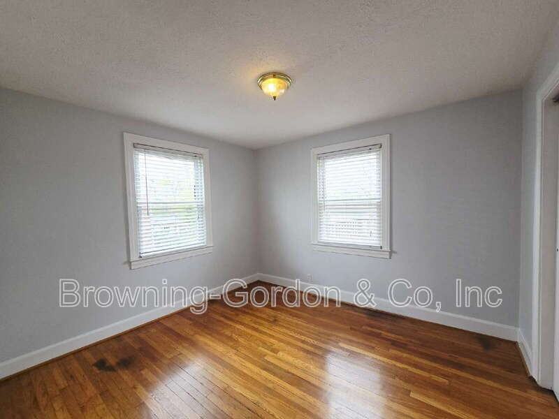 1207 Sunnymeade Dr - Photo 6 of 12