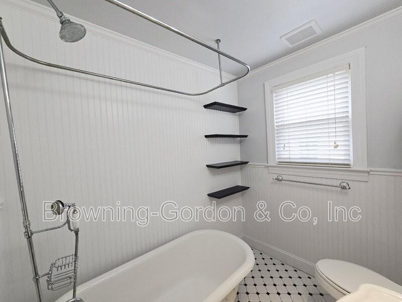 1207 Sunnymeade Dr - Photo 7 of 12