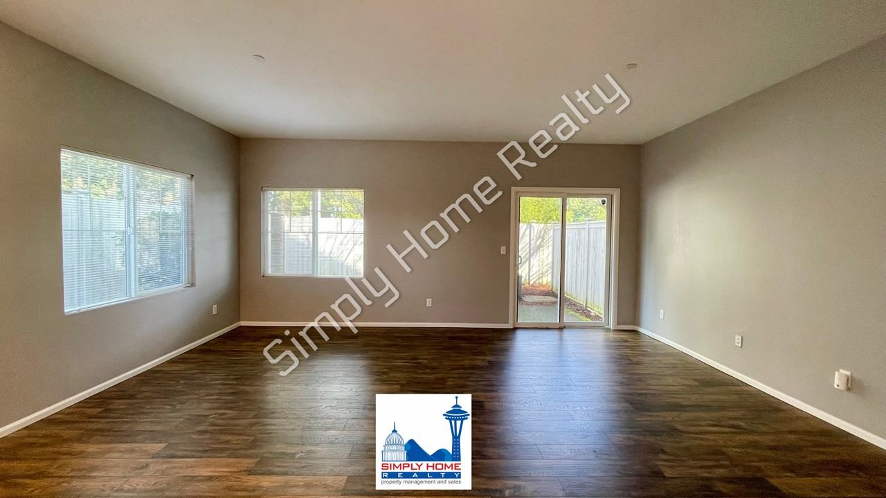 5916 Illinois Ln Se #A - Photo 5 of 20