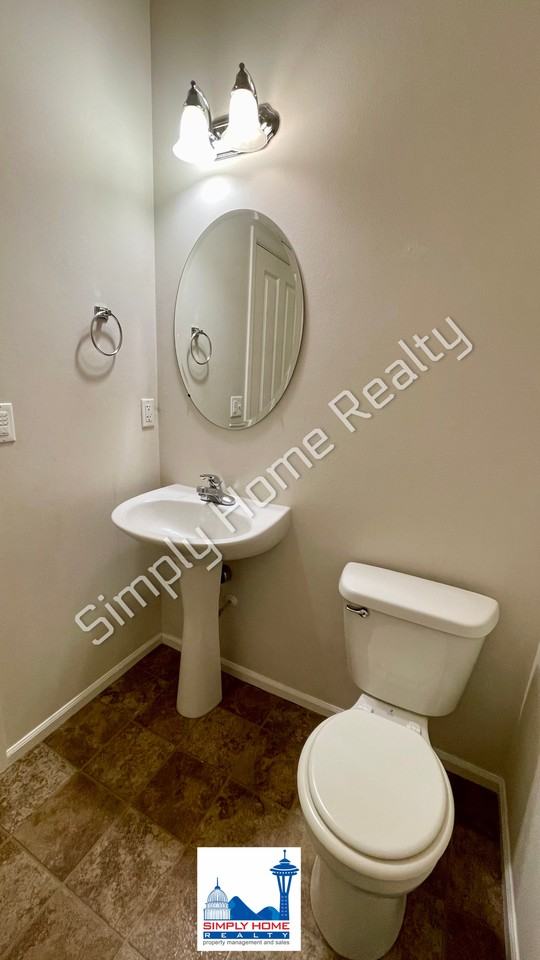 5916 Illinois Ln Se #A - Photo 6 of 20