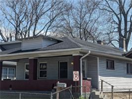 featured image of 245 S Randolph St