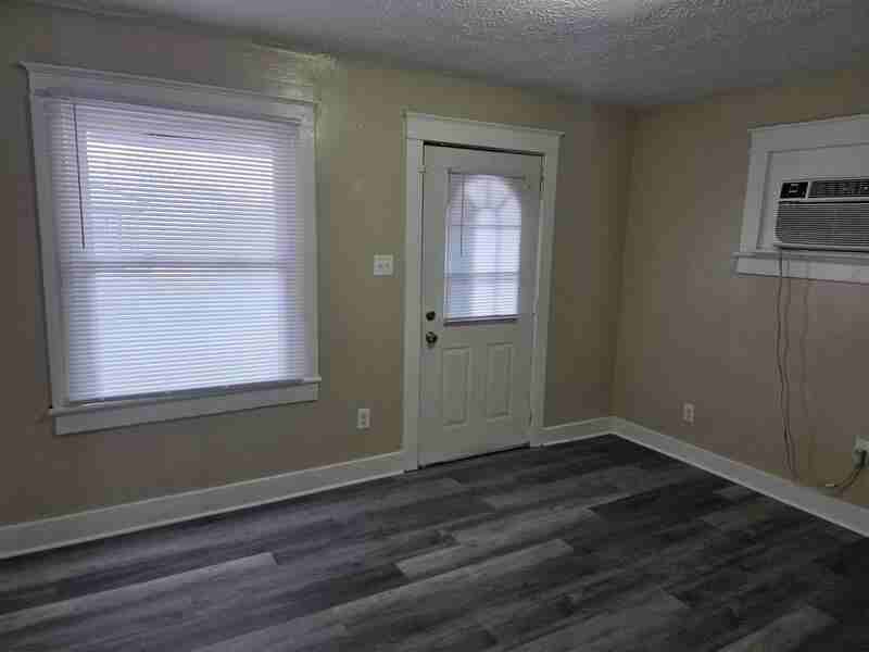 245 S Randolph St - Photo 2 of 9