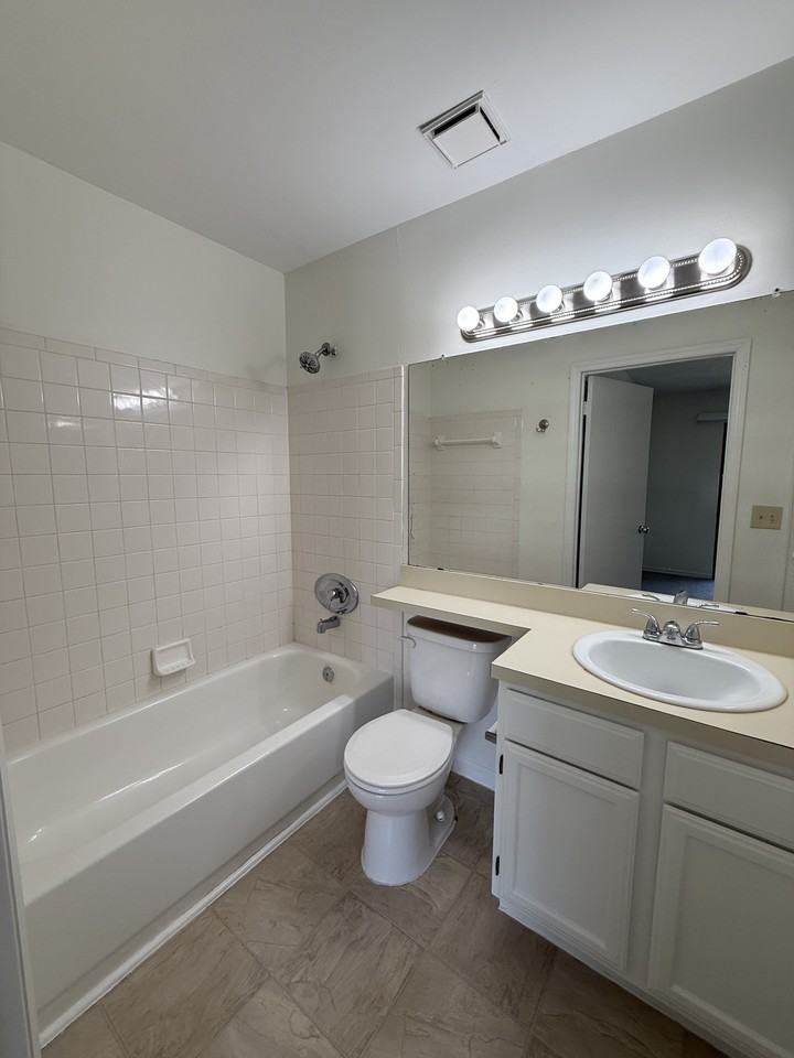 4001 Crockers Lake Blvd #1023 - Photo 6 of 14