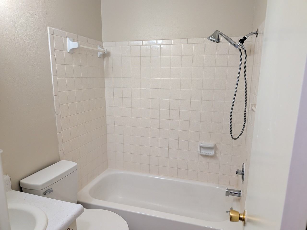 614 W Fort Dade Ave - Photo 7 of 8