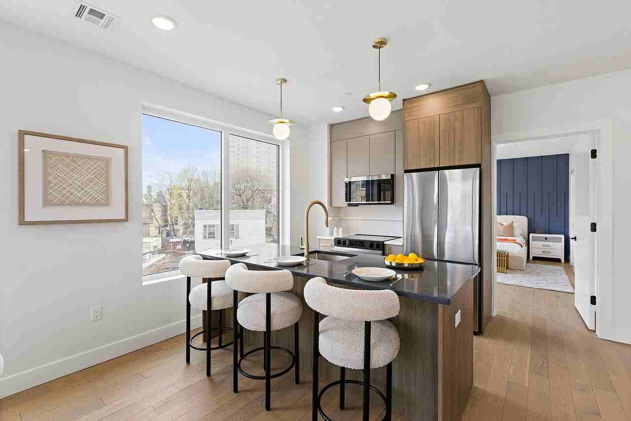 35 Orchard St #502 - Photo 3 of 28