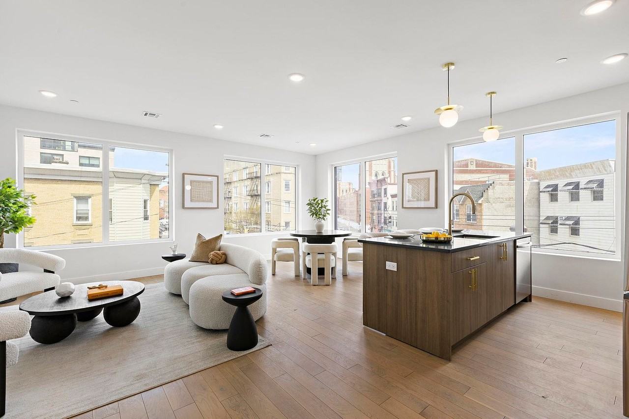 35 Orchard St #502 - Photo 4 of 28