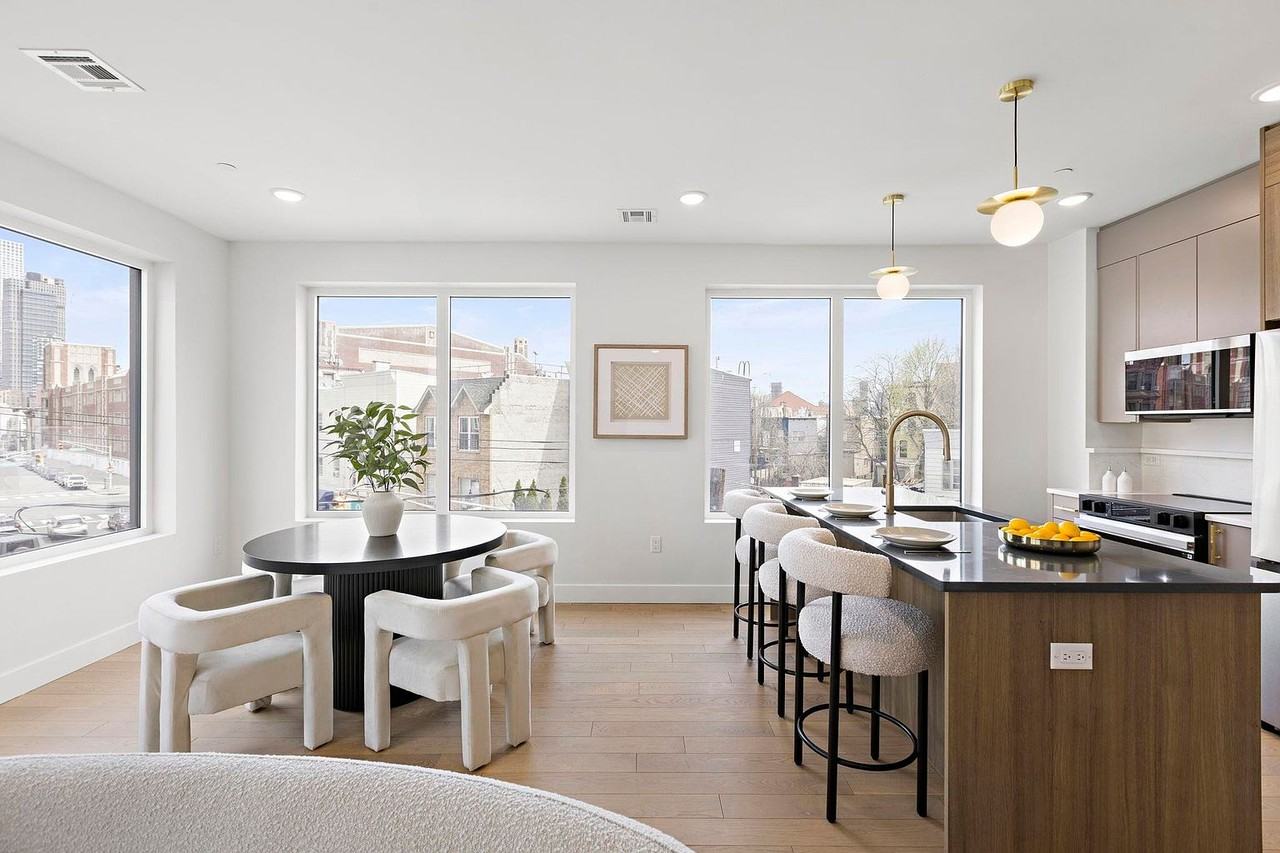 35 Orchard St #502 - Photo 5 of 28