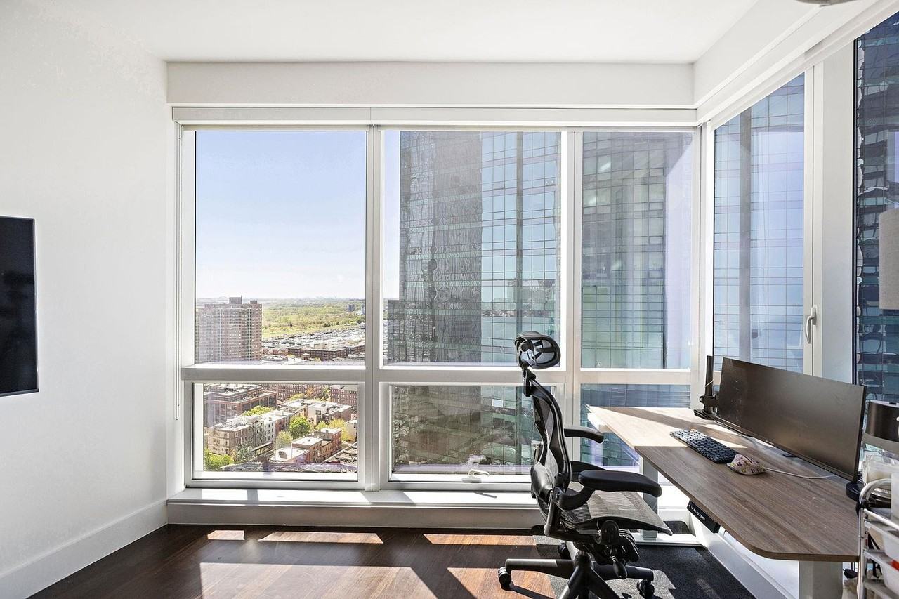 77 Hudson St #2811 - Photo 6 of 16