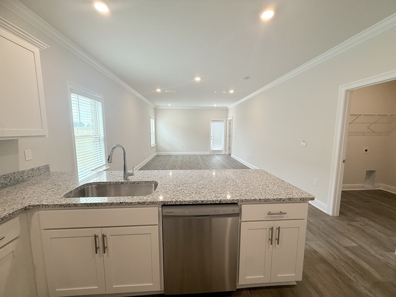 32487 River Rd N - Photo 3 of 21