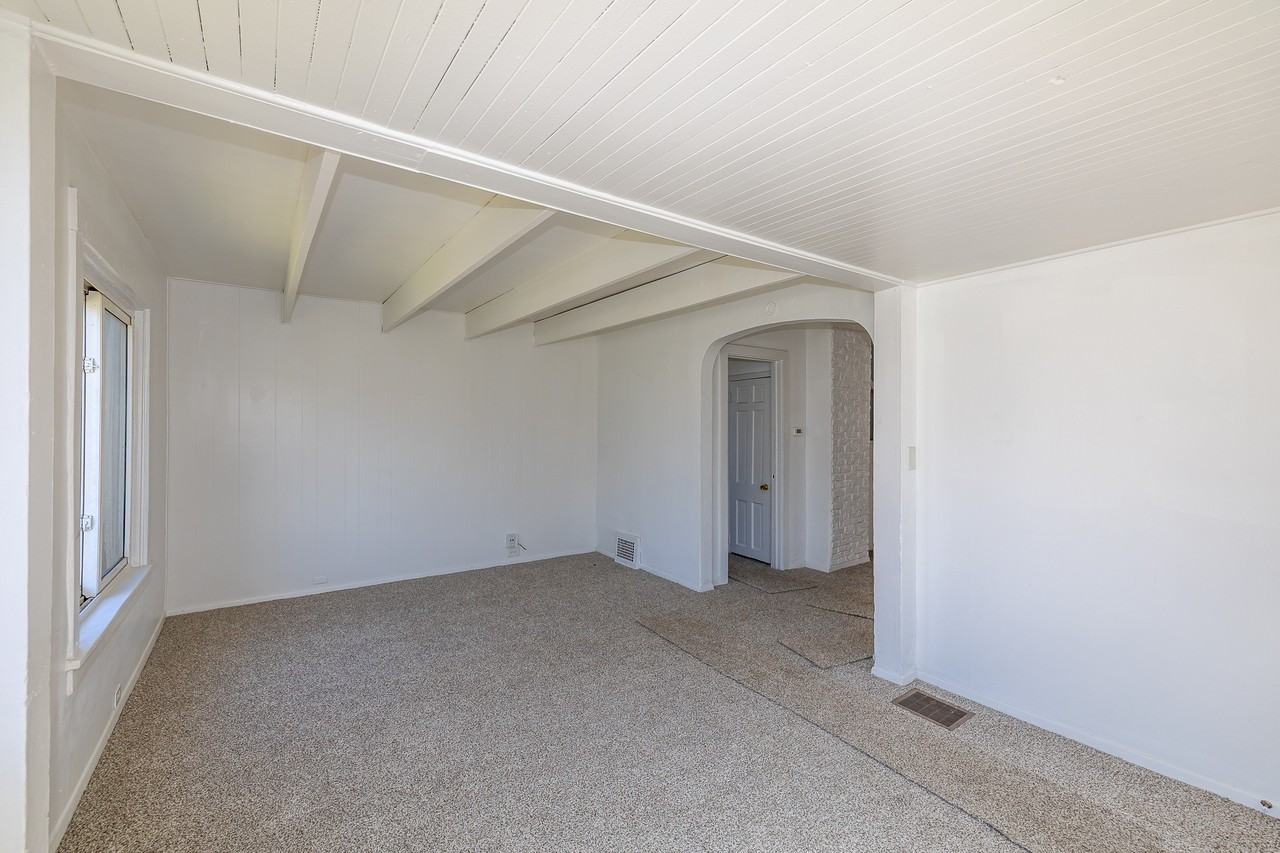 3791 W 39th St - Photo 4 of 24