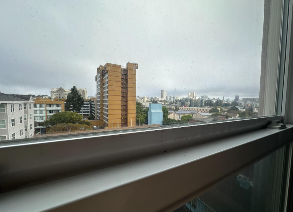 924 Fulton St - Photo 4 of 4