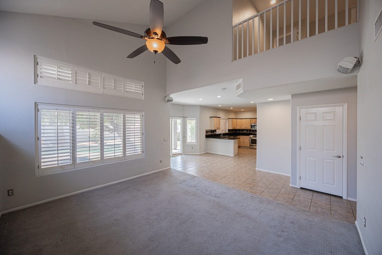 873 W Tremaine Ave - Photo 6 of 35