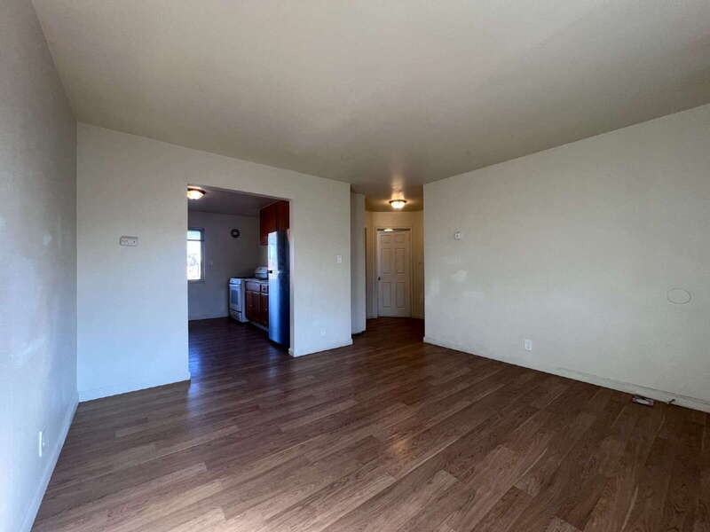 3720 Astoria St #7 - Photo 3 of 10