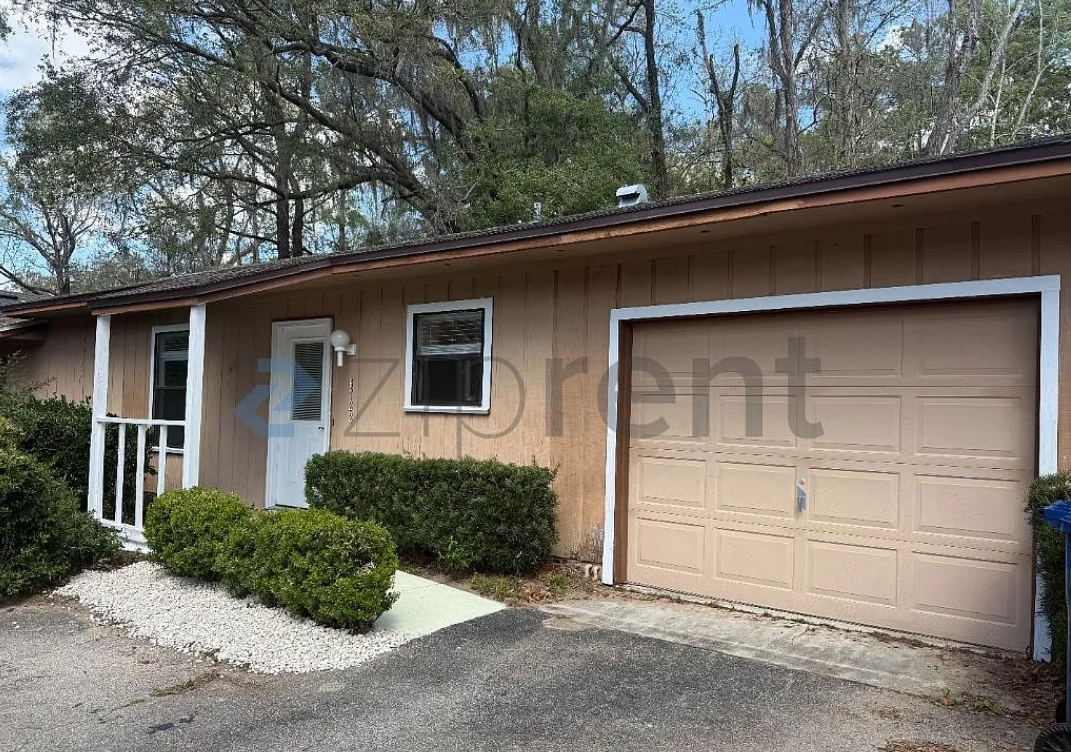 6722 Nw 113th Ln - Photo 2 of 16