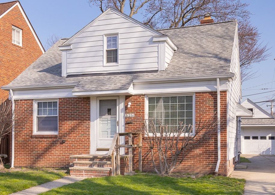 21251 S Lake Shore Blvd - Photo 3 of 25