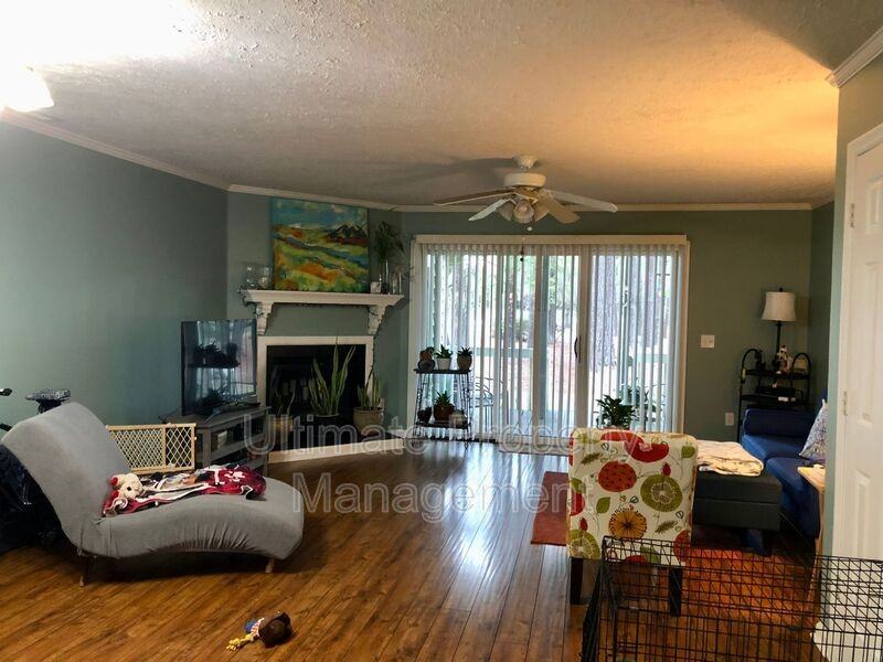 3958 Echo Farms Blvd - Photo 2 of 12