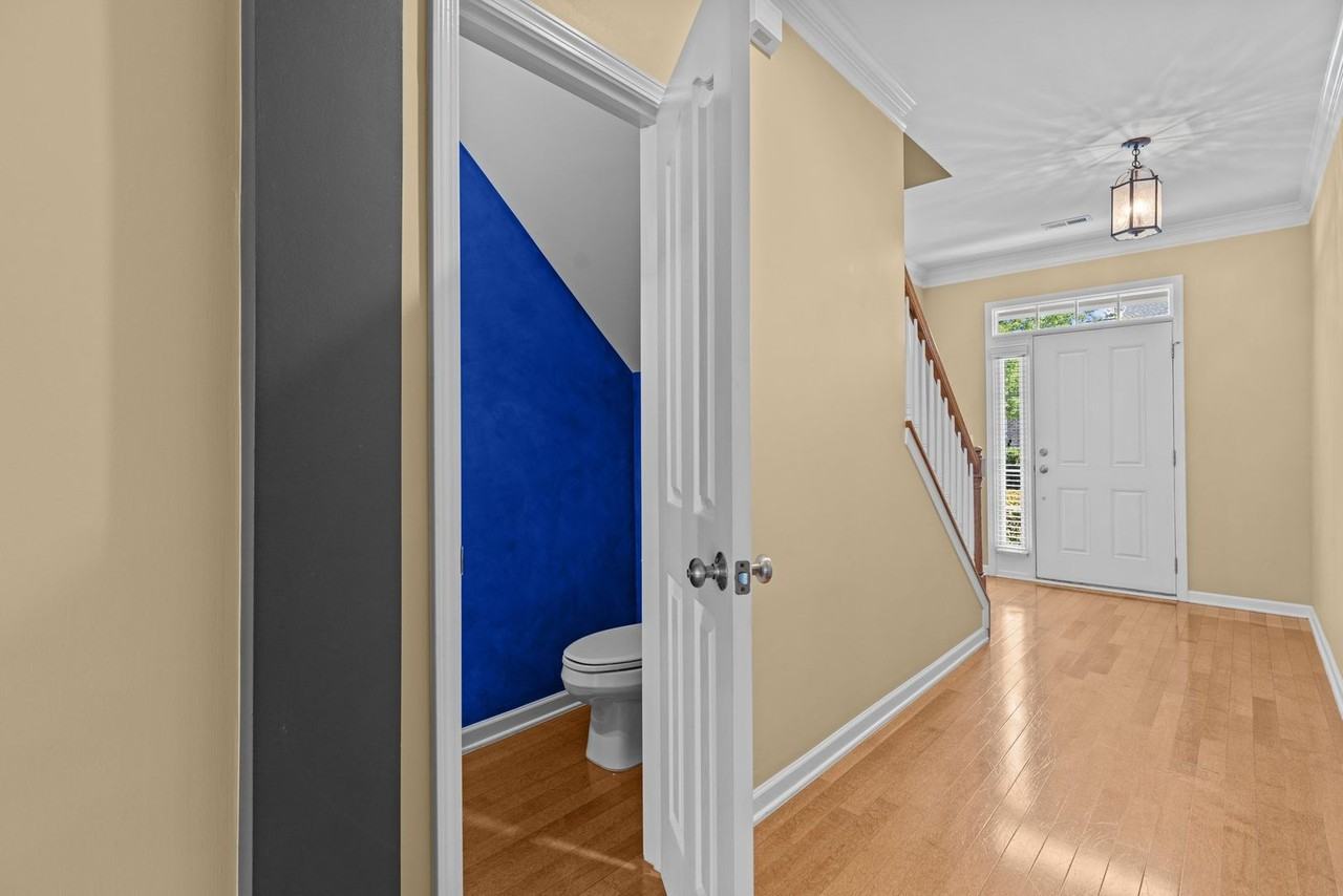 1026 Kingston Grove Dr - Photo 5 of 38