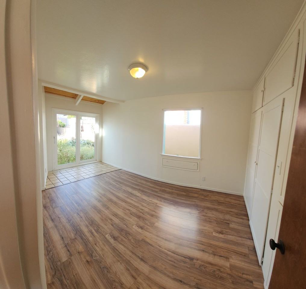 597 Lilac Dr - Photo 2 of 16